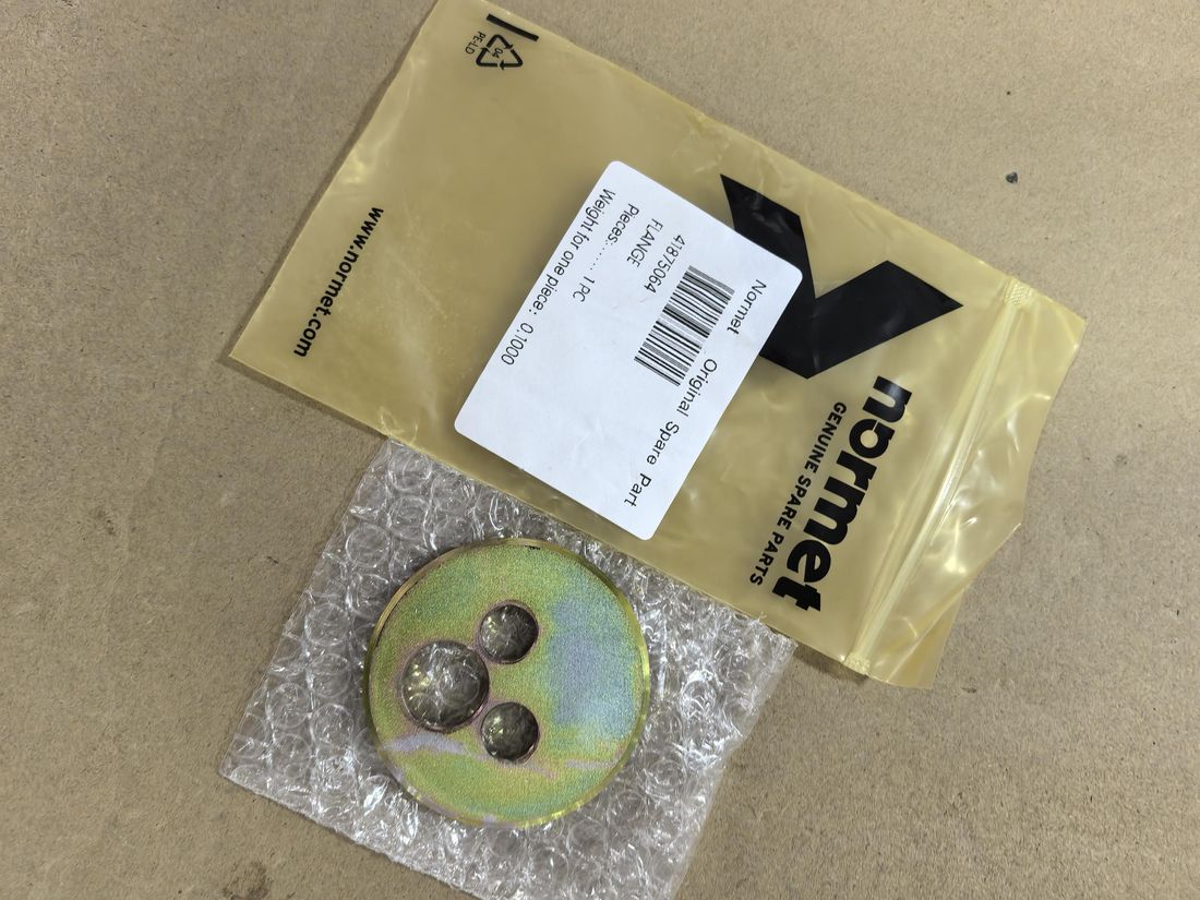 Genuine Normet flange 41875064 in original packaging